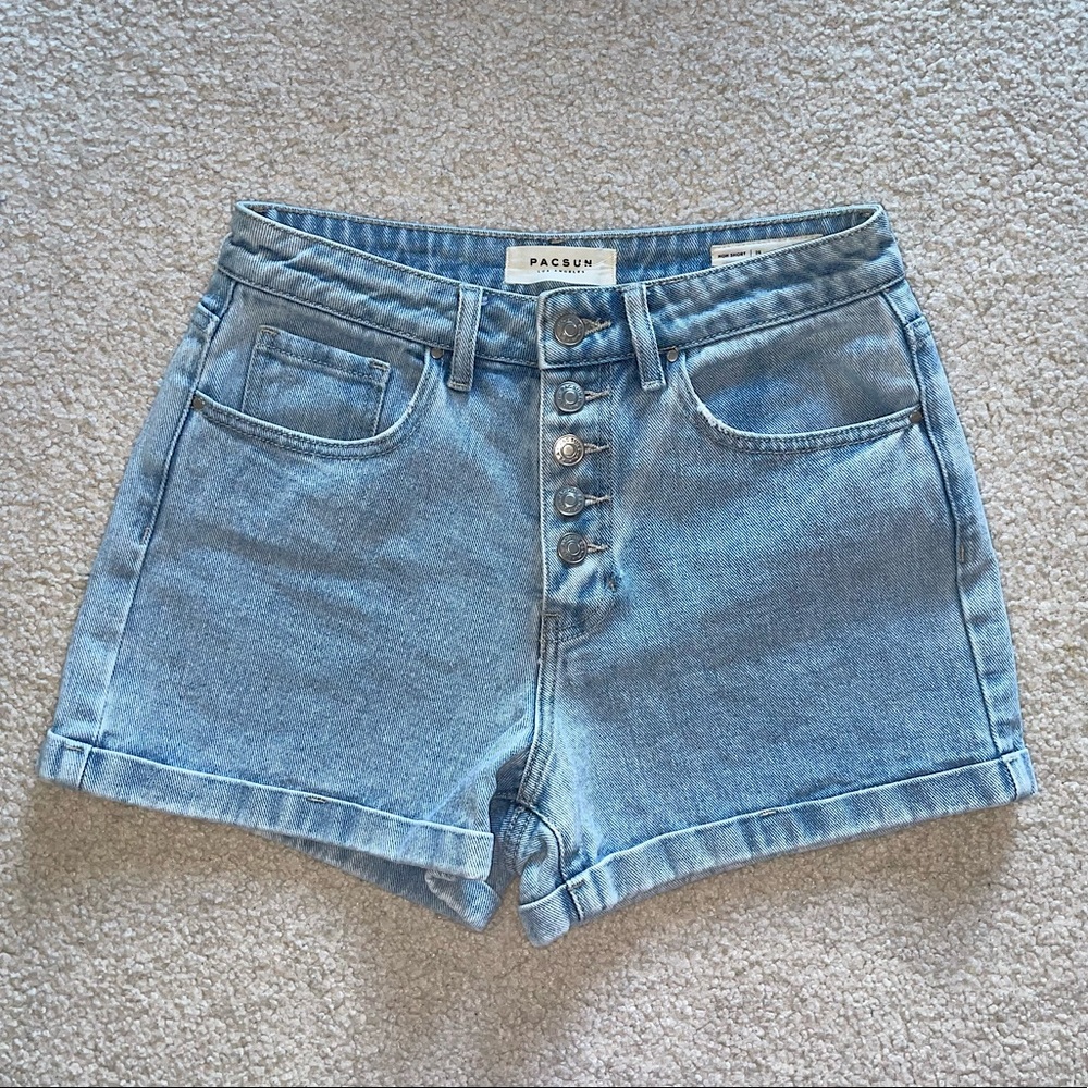 Pacsun Mom Short | Light Wash